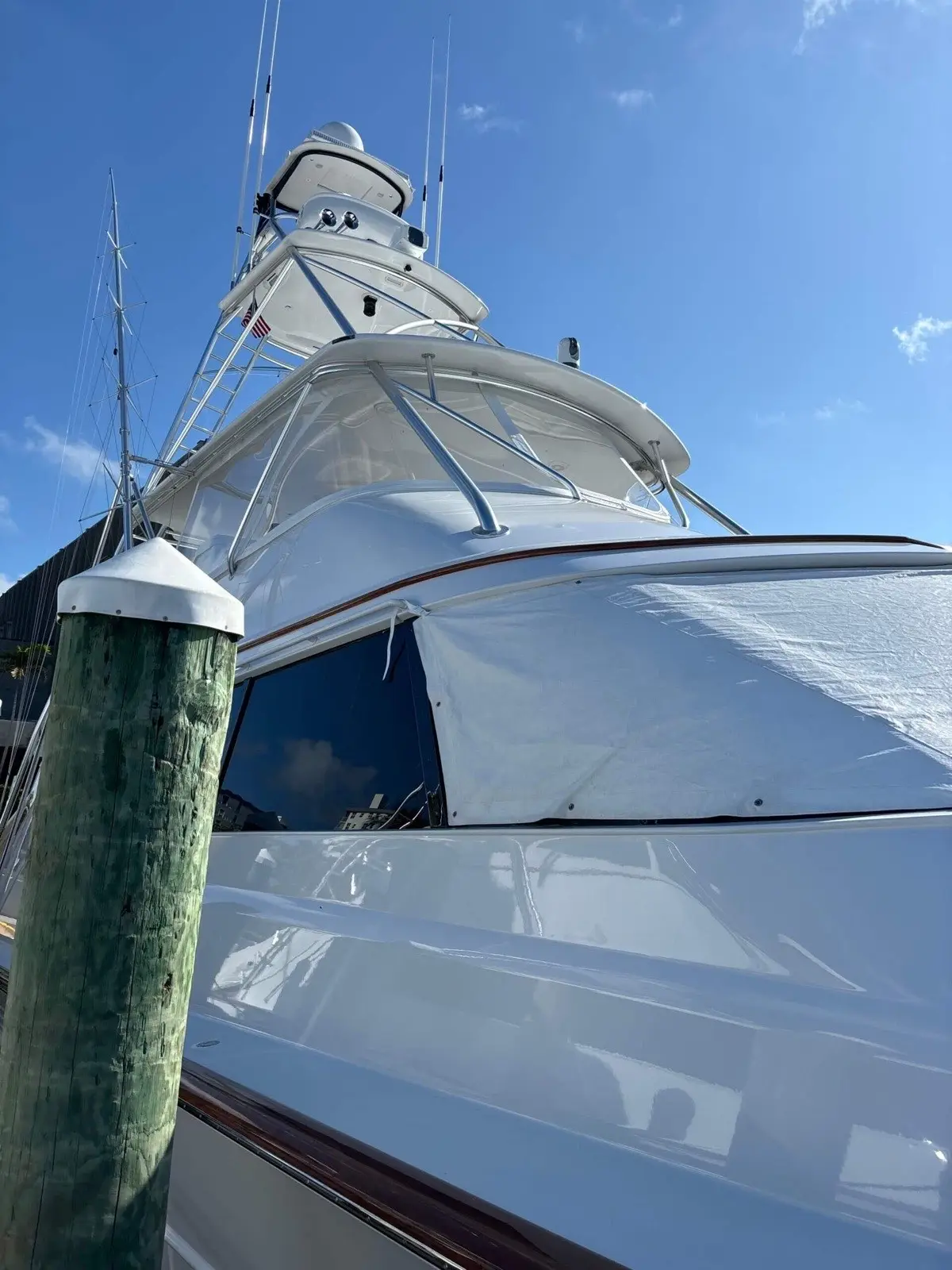 Yacht topside and hull after wash and polish